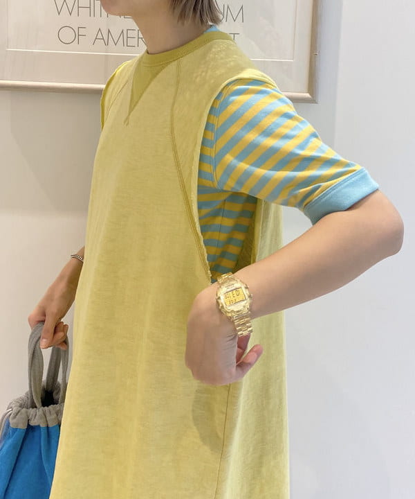 Kaoru Sakumaさんの「BEAMS WOMEN｜Vガゼット ノースリーブ ワンピース」を使ったコーディネート