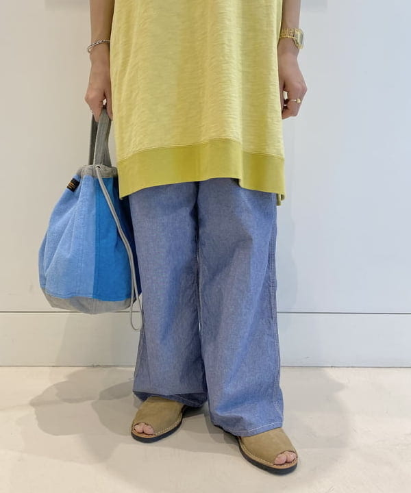 Kaoru Sakumaさんの「BEAMS WOMEN｜Vガゼット ノースリーブ ワンピース」を使ったコーディネート