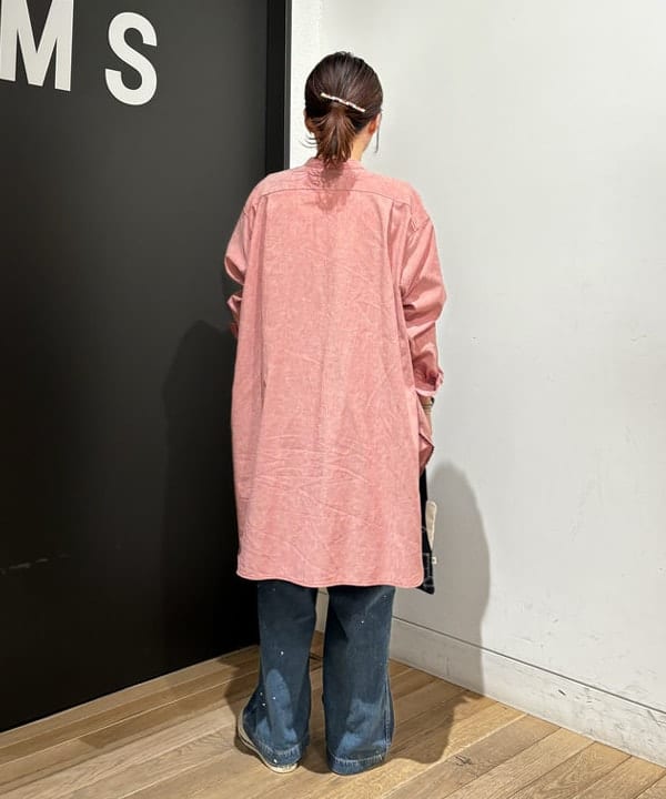 おはぎ(萩原)さんの「BEAMS WOMEN｜BEAMS BOY / オーバーオール プリントポーチ」を使ったコーディネート