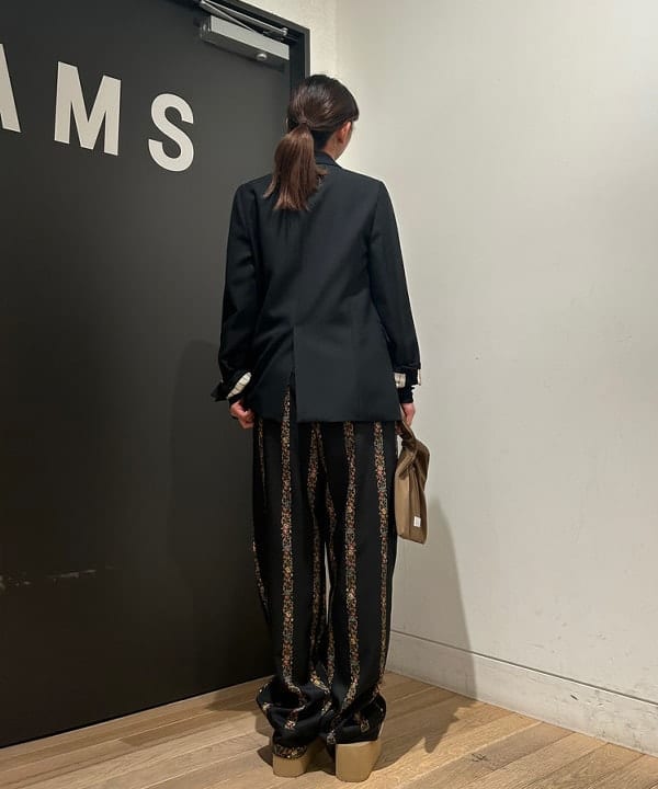 佐藤 亜美さんの「BEAMS WOMEN｜テレコ リブ クルーネック トップス」を使ったコーディネート