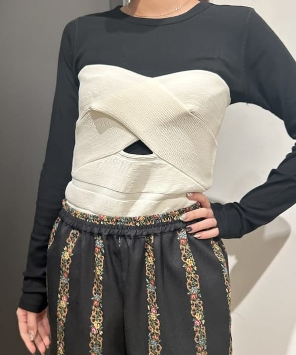 佐藤 亜美さんの「BEAMS WOMEN｜テレコ リブ クルーネック トップス」を使ったコーディネート