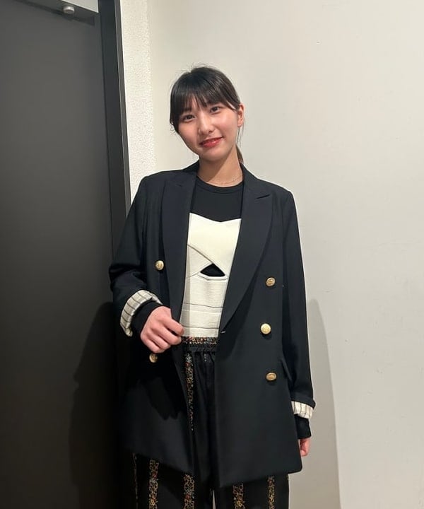 佐藤 亜美さんの「BEAMS WOMEN｜テレコ リブ クルーネック トップス」を使ったコーディネート