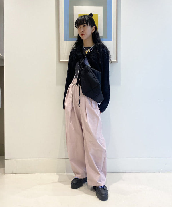 マツド ユメカさんの「BEAMS WOMEN｜Ray BEAMS / 透かし編み アームボレロ」を使ったコーディネート