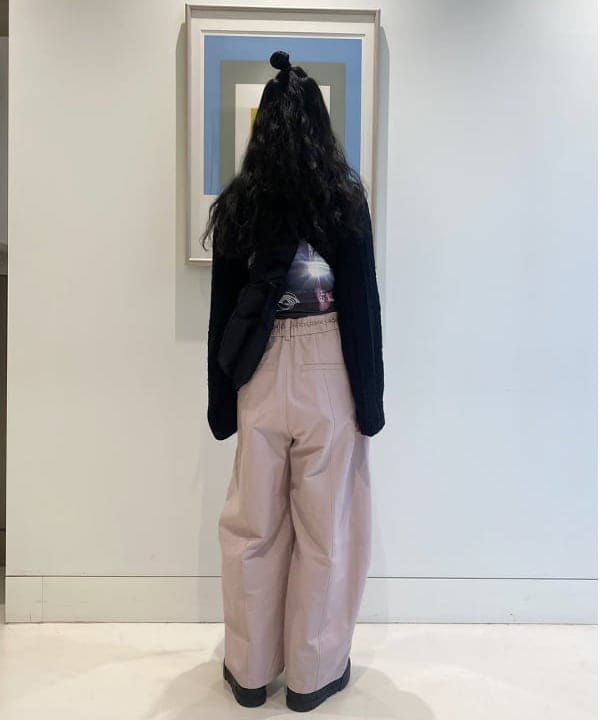 マツド ユメカさんの「BEAMS WOMEN｜Ray BEAMS / 透かし編み アームボレロ」を使ったコーディネート