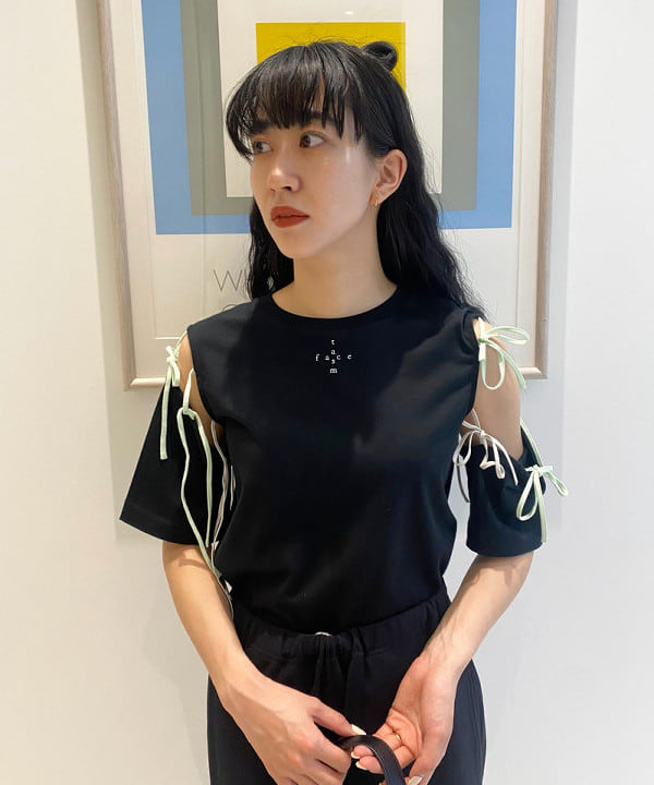 マツド ユメカさんの「BEAMS WOMEN｜Champion &times; Ray BEAMS / 別注 リバースウィーブ(R) パンツ」を使ったコーディネート