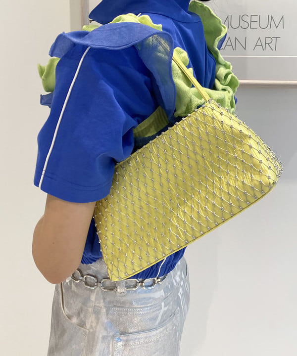 マツド ユメカさんの「BEAMS WOMEN｜Ray BEAMS / パネル キリカエ ジップ ハイネック トップス」を使ったコーディネート