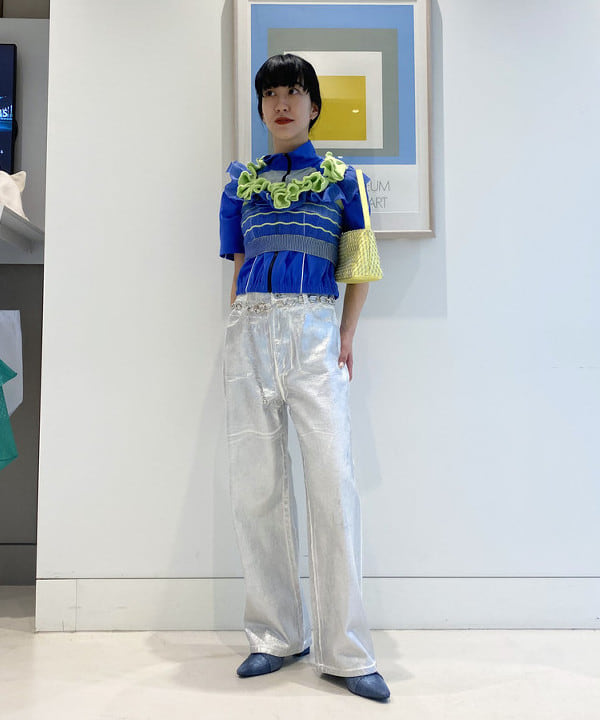 マツド ユメカさんの「BEAMS WOMEN｜Ray BEAMS / パネル キリカエ ジップ ハイネック トップス」を使ったコーディネート