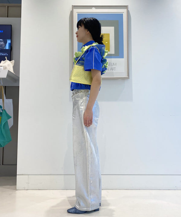 マツド ユメカさんの「BEAMS WOMEN｜Ray BEAMS / パネル キリカエ ジップ ハイネック トップス」を使ったコーディネート
