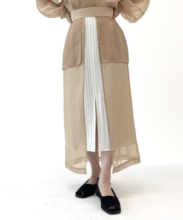 pinさんの「BEAMS WOMEN｜RBS / シアー レイヤー ストライプ スカート」を使ったコーディネート