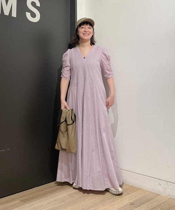 IZUMI MAYUMIさんの「BEAMS WOMEN｜KEEN / UNEEK サンダル」を使ったコーディネート