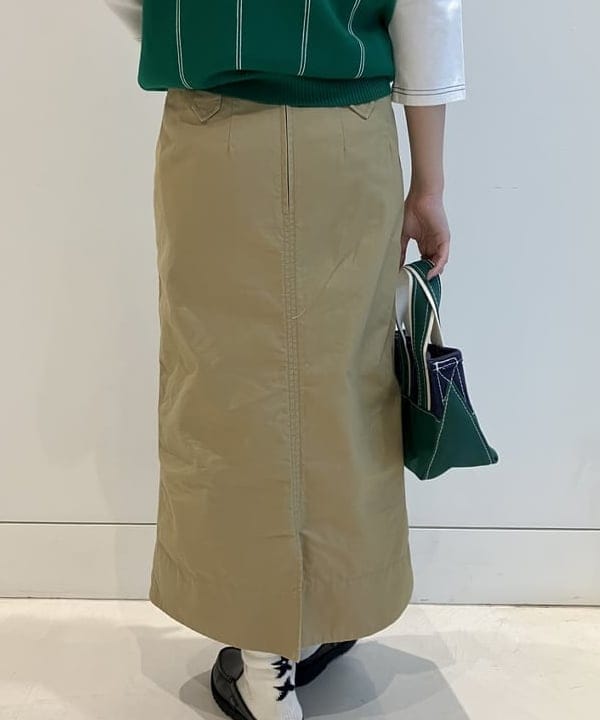 小原 もこさんの「BEAMS WOMEN｜L.L.Bean × BEAMS PLUS ＆ BEAMS BOY / Deep Bottom Deluxe Boat and Tote Mini」を使ったコーディネート