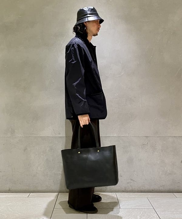 りゅうりゅうさんの「BEAMS WOMEN｜BEAMS / レザー バケットハット」を使ったコーディネート