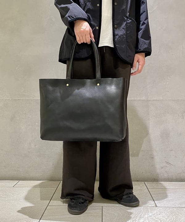 りゅうりゅうさんの「BEAMS WOMEN｜BEAMS / レザー バケットハット」を使ったコーディネート