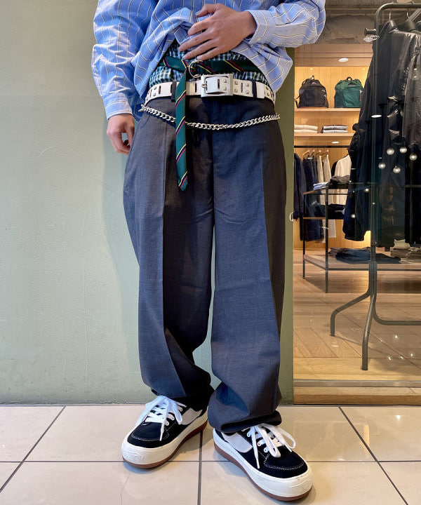 佐藤 大斗さんの「BEAMS WOMEN｜3B Blazer Combat Wool」を使ったコーディネート