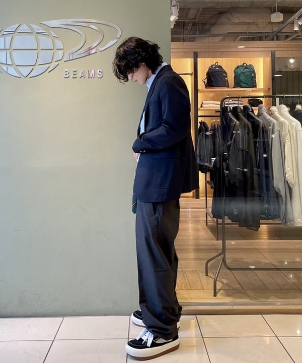 佐藤 大斗さんの「BEAMS WOMEN｜3B Blazer Combat Wool」を使ったコーディネート