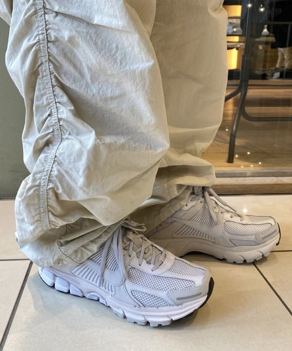 井上 隆司さんの「BEAMS WOMEN｜ルーズ クルーネック サーマル」を使ったコーディネート