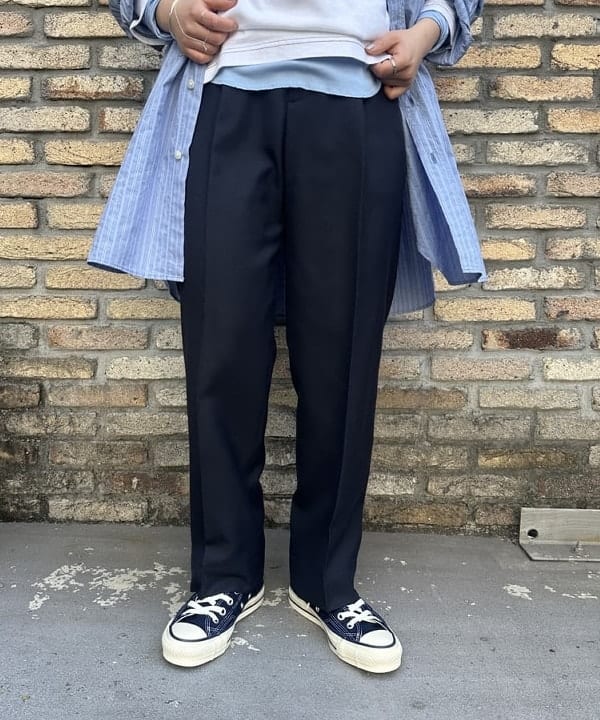 ナガオカ サキさんの「BEAMS WOMEN｜BEAMS BOY / ポリエステル ウール シンチ バック スラックス」を使ったコーディネート