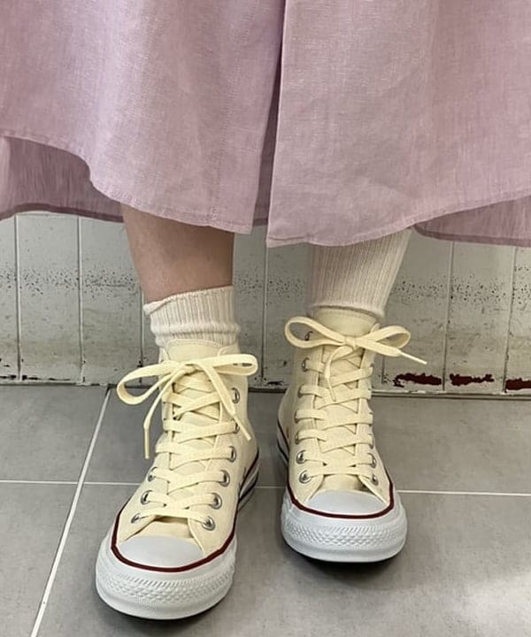 小原 もこさんの「BEAMS WOMEN｜【別注】BUZZ RICKSON'S / シャンブレー ロングスリーブ シャツ」を使ったコーディネート