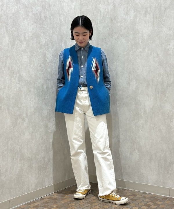 葵さんの「BEAMS WOMEN｜【別注】BUZZ RICKSON'S / シャンブレー ロングスリーブ シャツ」を使ったコーディネート