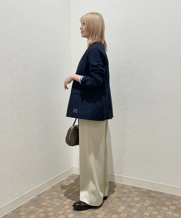 篠崎 香月さんの「BEAMS WOMEN｜Le minor / マドモアゼル バックUネック カットソー」を使ったコーディネート