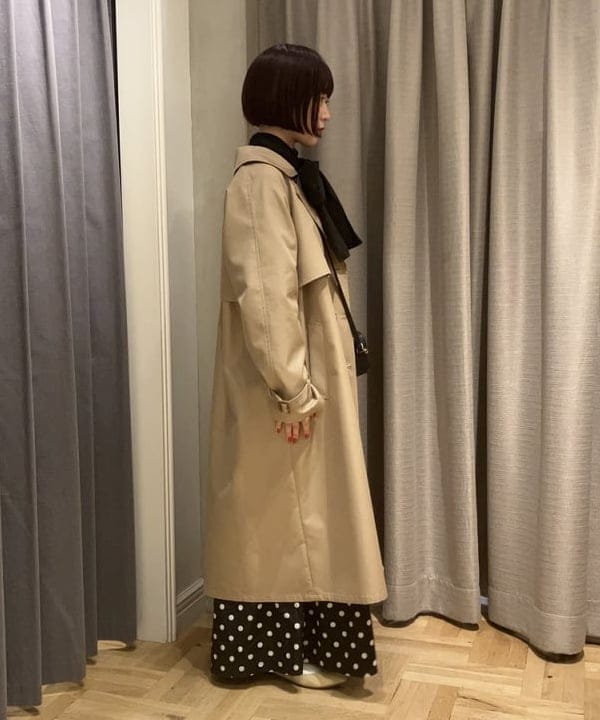 中川　ゆららさんの「BEAMS WOMEN｜ライト ツイル トレンチコート」を使ったコーディネート