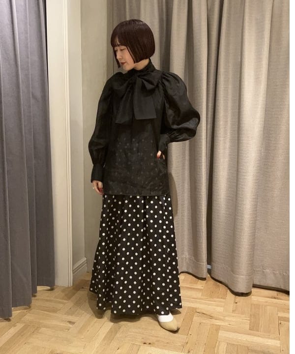 中川　ゆららさんの「BEAMS WOMEN｜ライト ツイル トレンチコート」を使ったコーディネート