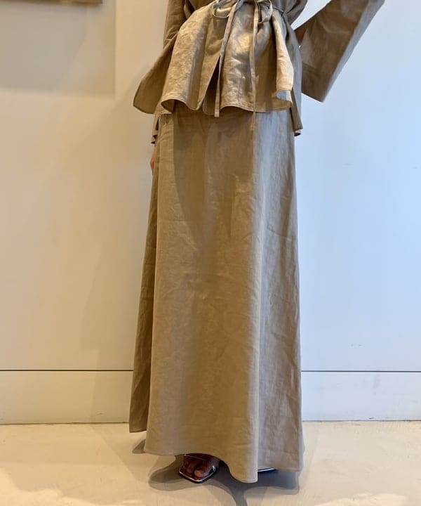 山田 千遥さんの「BEAMS WOMEN｜リネン シンプルロングスカート .M」を使ったコーディネート