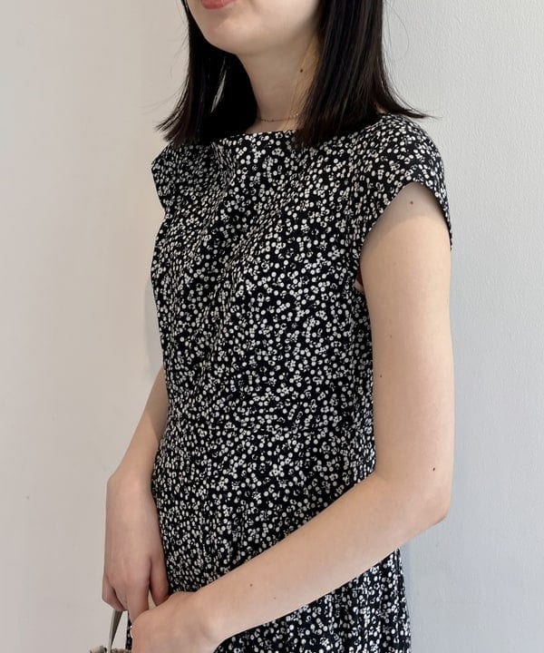 山田 千遥さんの「BEAMS WOMEN｜MARIHA × Demi-Luxe BEAMS / 別注 月の夢のドレス プリント」を使ったコーディネート