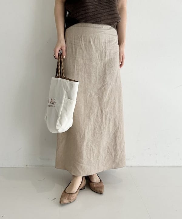 佐藤 美樹さんの「BEAMS WOMEN｜【別注】NOMADIS / SAC2 W リバーシブル ロゴトートバッグ」を使ったコーディネート