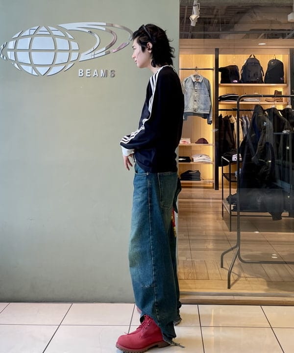 佐藤 大斗さんの「BEAMS WOMEN｜adidas / アディカラー クラシックス スリーストライプス 長袖Tシャツ」を使ったコーディネート