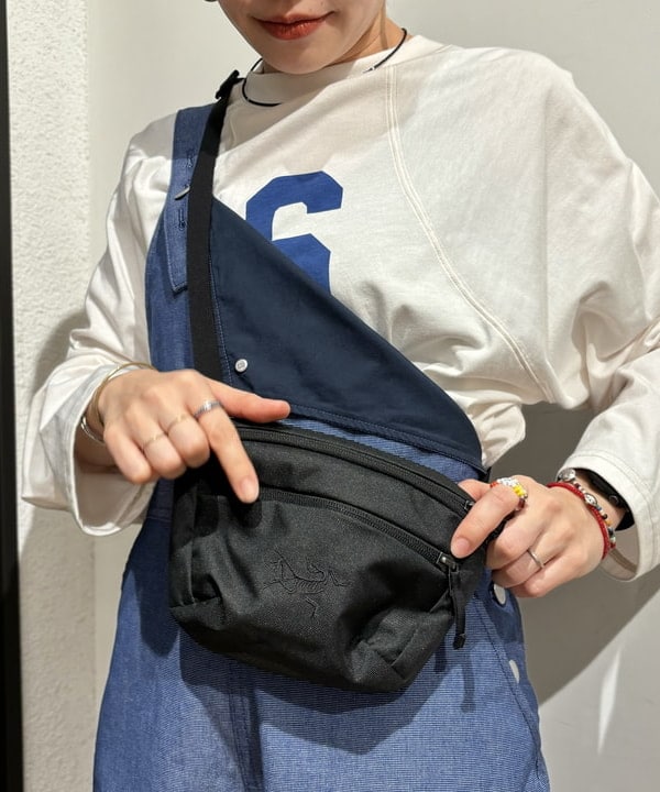 おはぎ(萩原)さんの「BEAMS WOMEN｜BEAMS BOY / Uネック ビッグ プルオーバー」を使ったコーディネート