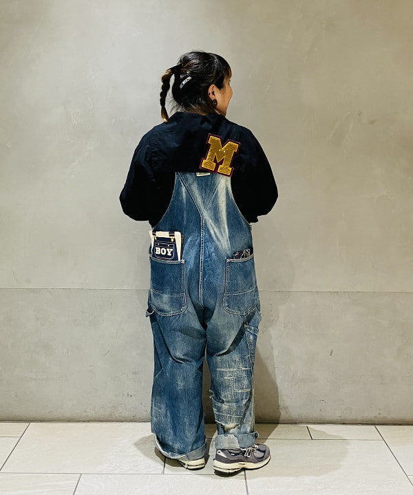 佐藤 歩さんの「BEAMS WOMEN｜BEAMS BOY / オーバーオール プリントポーチ」を使ったコーディネート