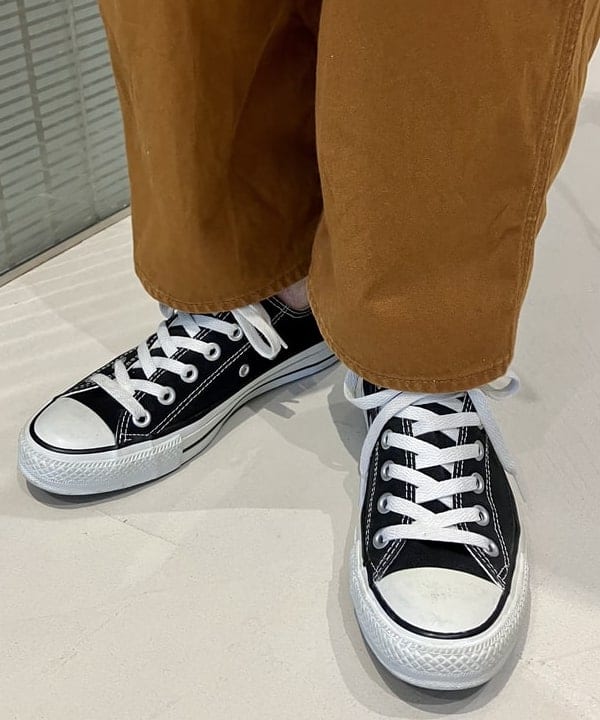 小原 もこさんの「BEAMS WOMEN｜CONVERSE / ALL STAR LOW」を使ったコーディネート