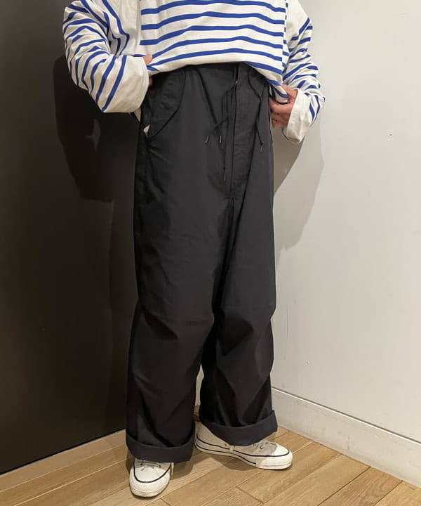 土田 達也さんの「BEAMS WOMEN｜BEAMS BOY / US ARMY オーバー パンツ」を使ったコーディネート