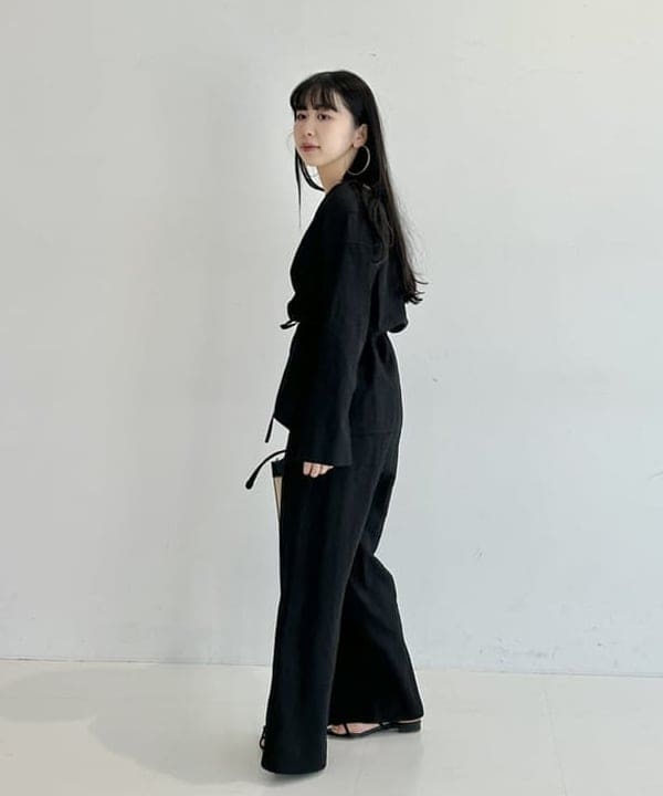 佐藤 美樹さんの「BEAMS WOMEN｜ポインテッド ヌードサンダル .M」を使ったコーディネート