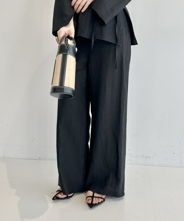 佐藤 美樹さんの「BEAMS WOMEN｜ポインテッド ヌードサンダル .M」を使ったコーディネート