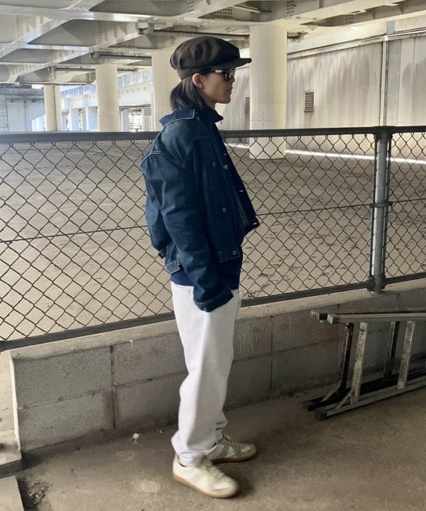 翔さんの「BEAMS WOMEN｜BEAMS / テーパード スウェット パンツ」を使ったコーディネート