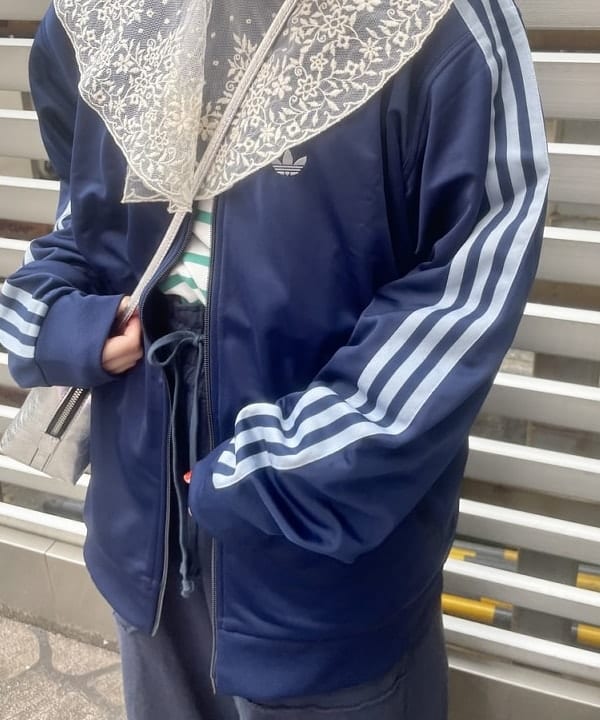 みりさんの「BEAMS WOMEN｜GIANNI CHIARINI / メタリック ALIFA レザーショルダーバッグ S」を使ったコーディネート