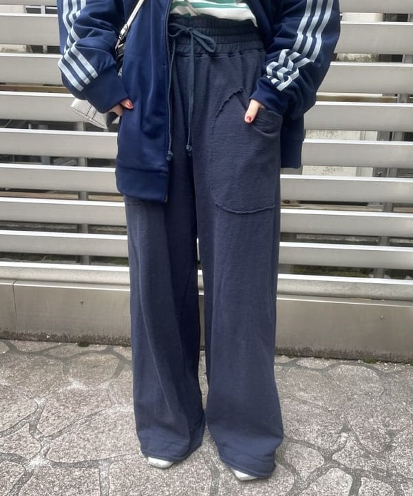 みりさんの「BEAMS WOMEN｜GIANNI CHIARINI / メタリック ALIFA レザーショルダーバッグ S」を使ったコーディネート