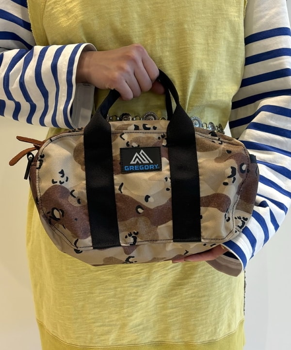 葵さんの「BEAMS WOMEN｜Vガゼット ノースリーブ ワンピース」を使ったコーディネート