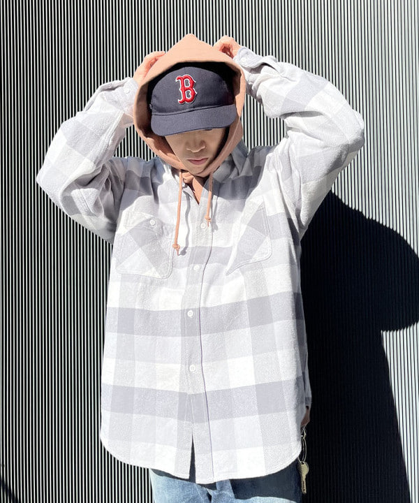 平柳 楓馬さんの「BEAMS WOMEN｜ヘビーウェイト フーディ」を使ったコーディネート