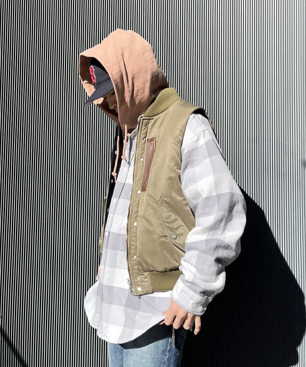 平柳 楓馬さんの「BEAMS WOMEN｜ヘビーウェイト フーディ」を使ったコーディネート