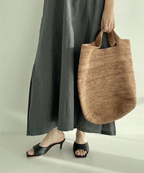 住吉　明佳さんの「BEAMS WOMEN｜Demi-Luxe BEAMS / ウエーブ ワイド バングル」を使ったコーディネート