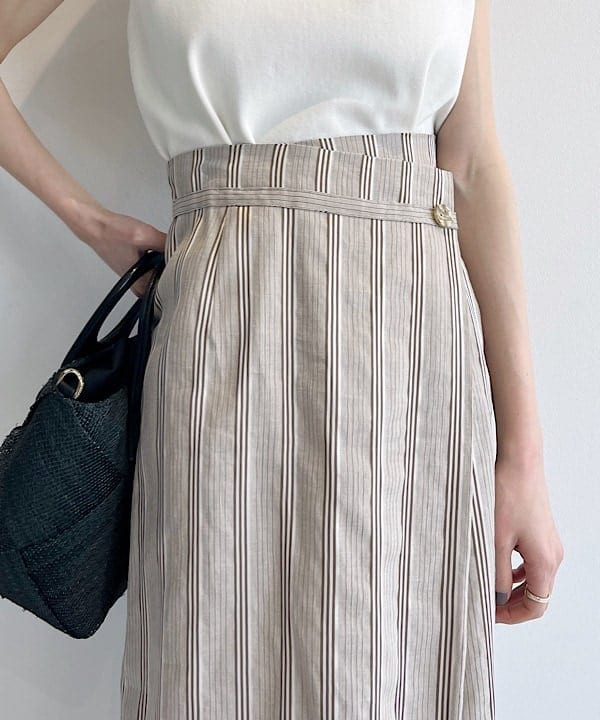 shibataさんの「BEAMS WOMEN｜Demi-Luxe BEAMS / リネン混 ストライプ シャツ」を使ったコーディネート