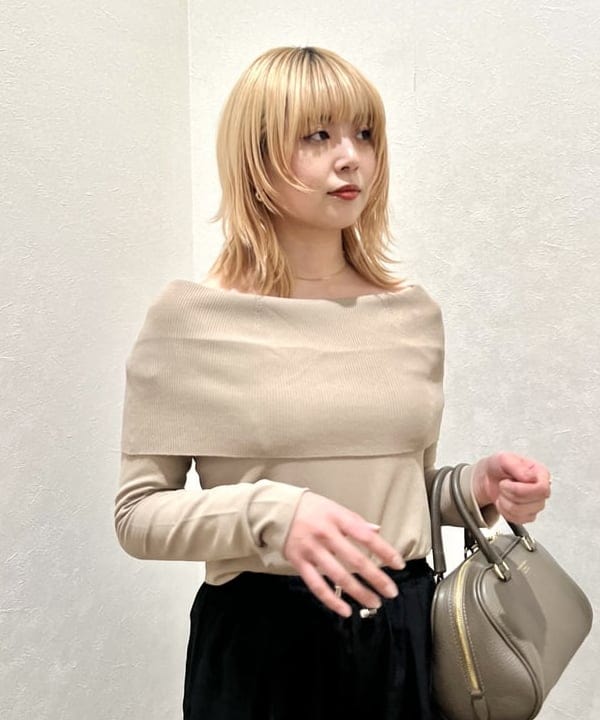 篠崎 香月さんの「BEAMS WOMEN｜Ray BEAMS / アンクルストラップ パンプス」を使ったコーディネート