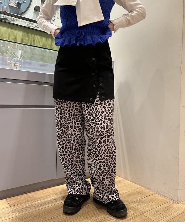 渡邊 舞さんの「BEAMS WOMEN｜GHOSPELL / Riley Wave Mini Skirt」を使ったコーディネート