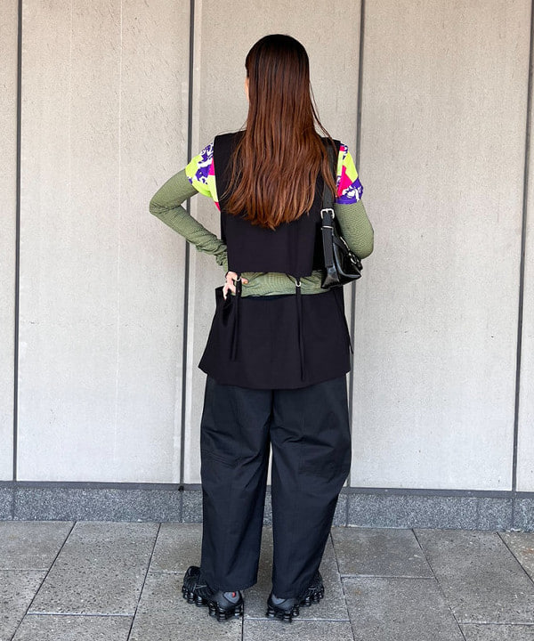 ちりこさんの「BEAMS WOMEN｜RBS / ベルテッド 2way ジレ」を使ったコーディネート