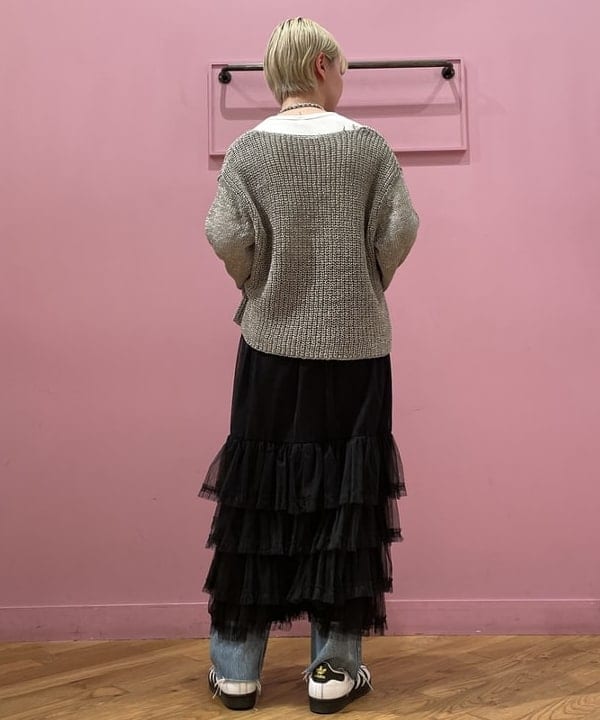 中江梨々香さんの「BEAMS WOMEN｜Otro Accesorio / オーバル リング」を使ったコーディネート