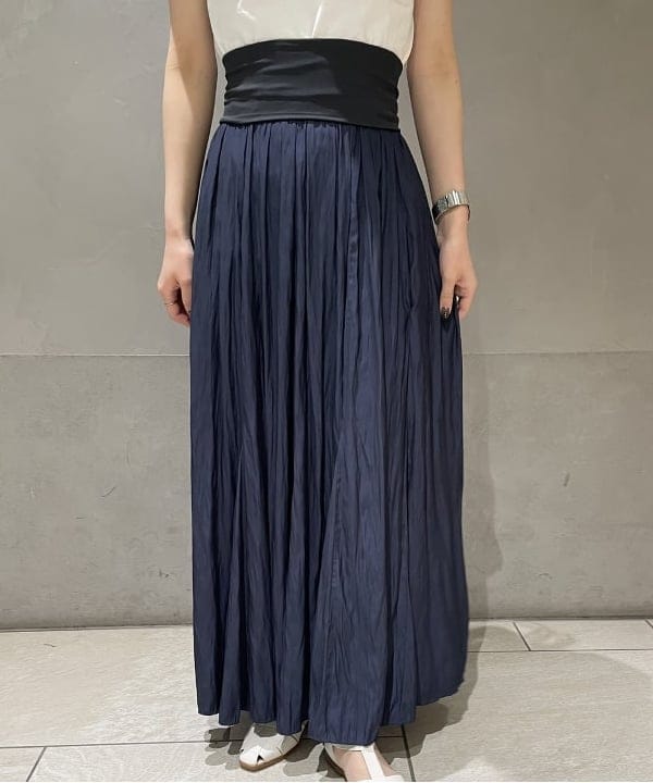 高木 菜央さんの「BEAMS WOMEN｜AK+1 / アンブレラ スカート」を使ったコーディネート