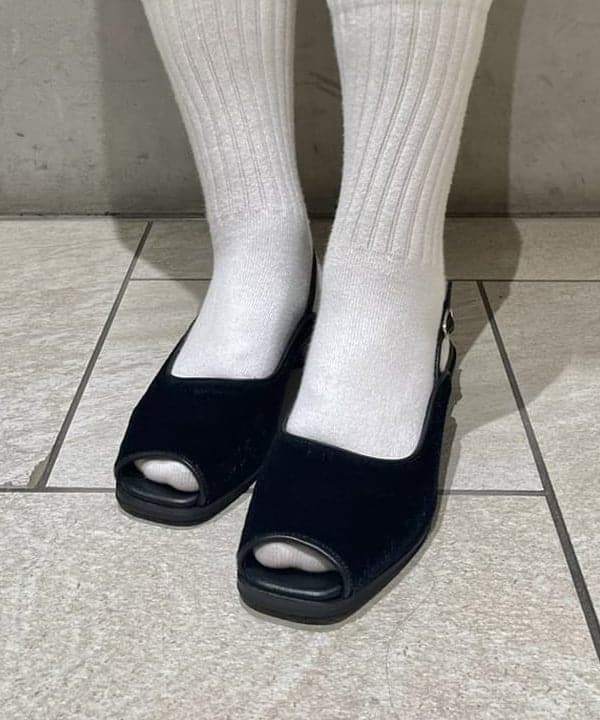 前田 優衣さんの「BEAMS WOMEN｜Ray BEAMS / ボールチェーン リボン ネックレス」を使ったコーディネート